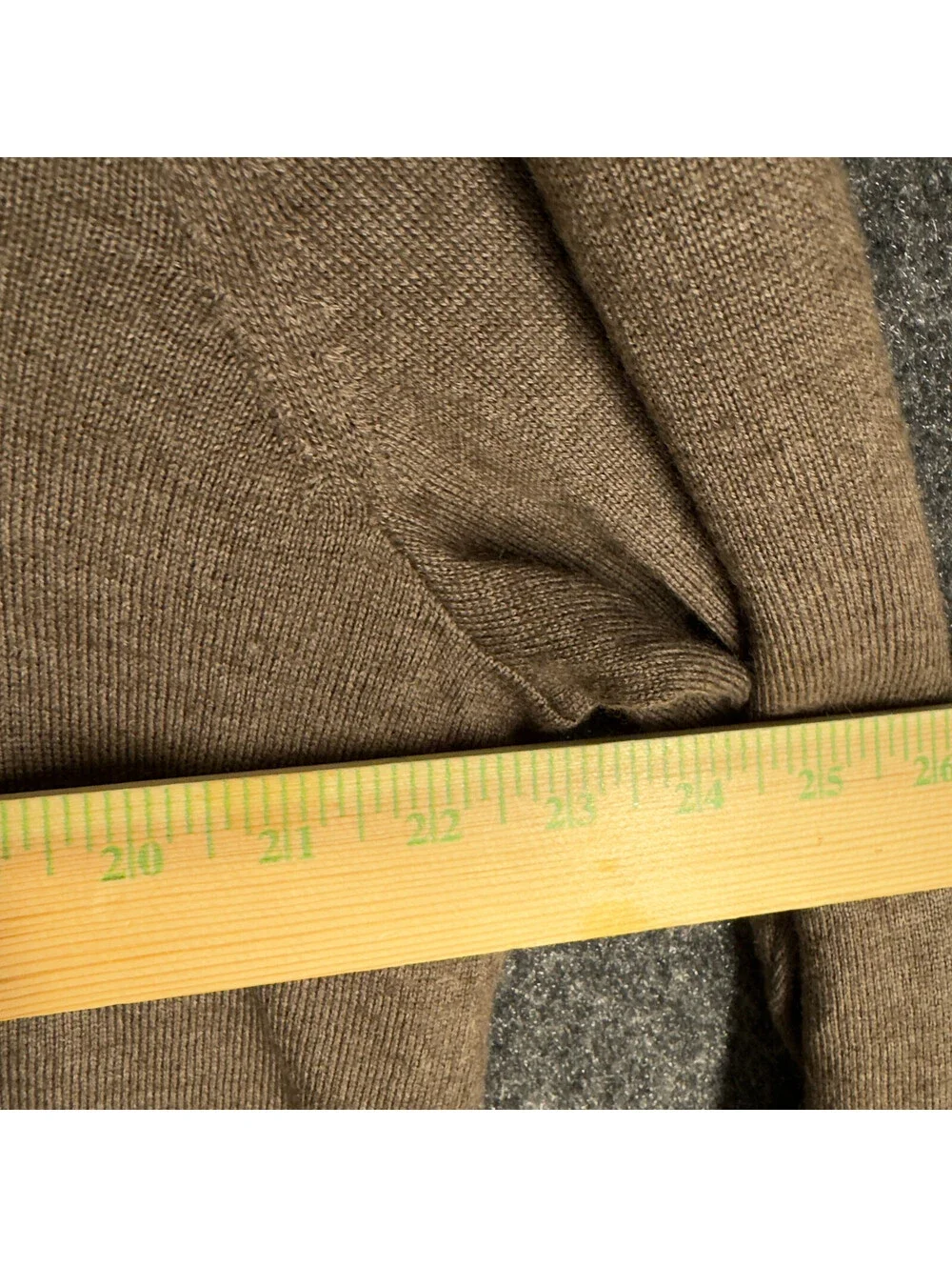 Club Room Sweater Pullover Men XL Brown Knit V-Neck Long Sleeve Soft Cozy